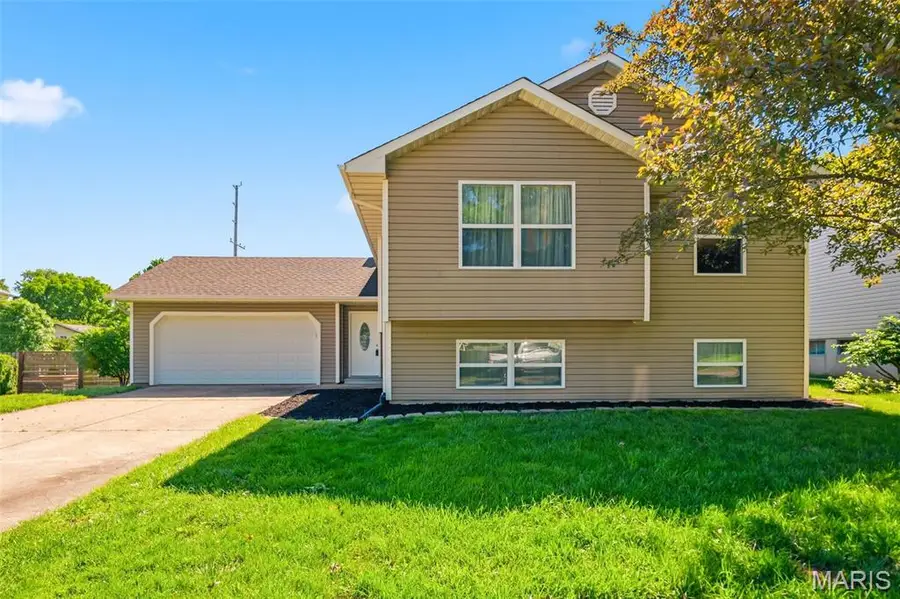 1145 Claycrest Circle, Saint Charles, MO 63304 - #3