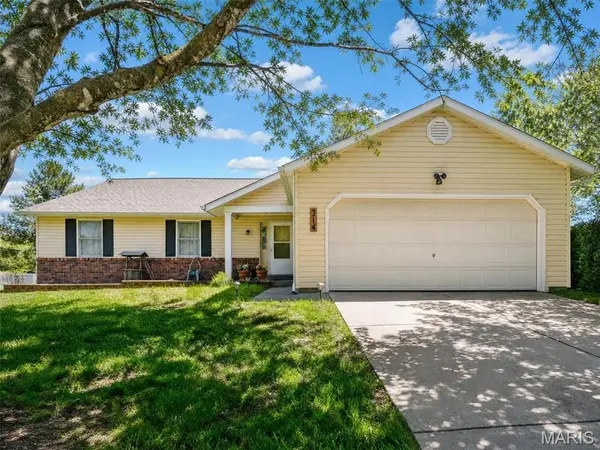 914 Westbrook Drive, Warrenton, MO 63383