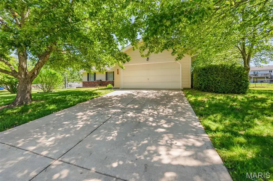 914 Westbrook Drive, Warrenton, MO 63383 - #2