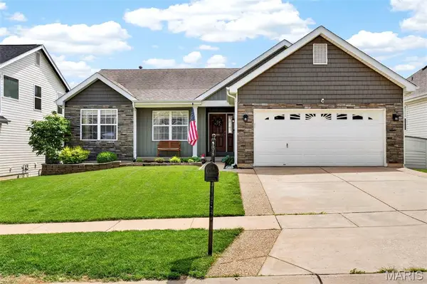 192 Roxbury Drive, O'Fallon, MO 63366