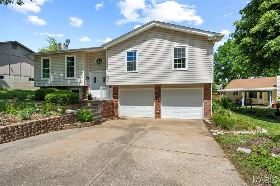 4203 Chisholm Trail Drive, Saint Peters, MO 63304 - #2