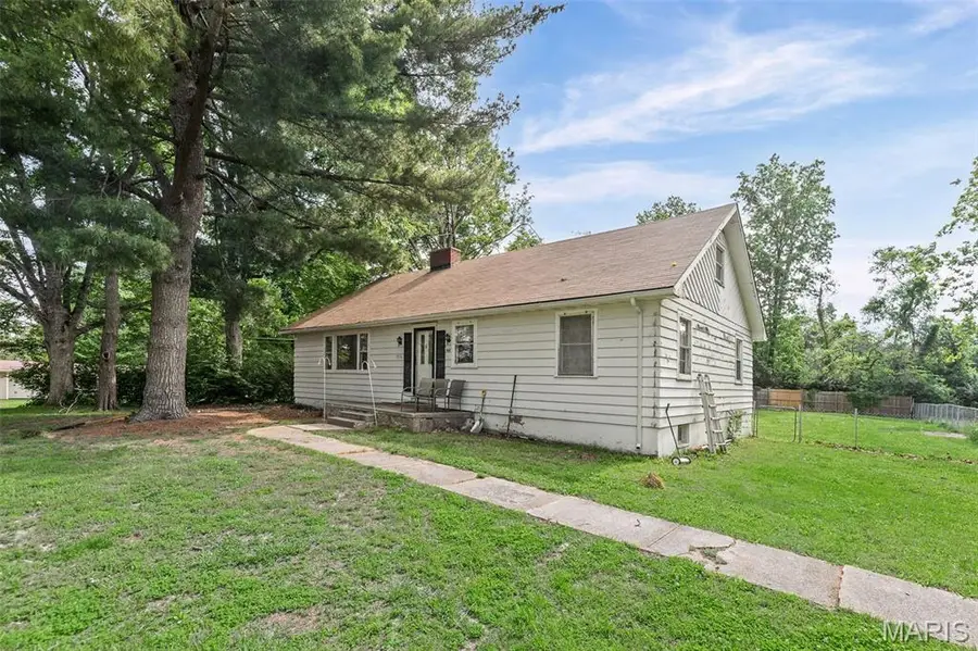 500 Edgewood Drive, Belleville, IL 62223 - #2