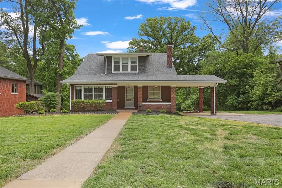 1116 Saint Louis Street, Edwardsville, IL 62025 - #2