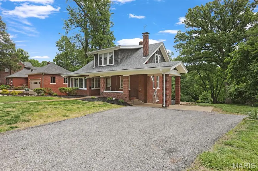 1116 Saint Louis Street, Edwardsville, IL 62025 - #3