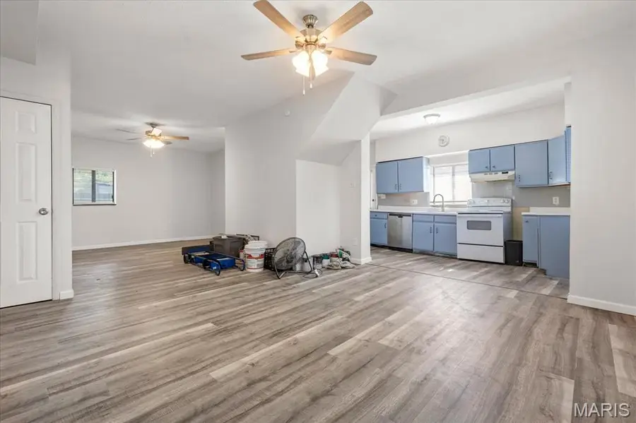 4342 S Compton Avenue, Saint Louis, MO 63111 - #2