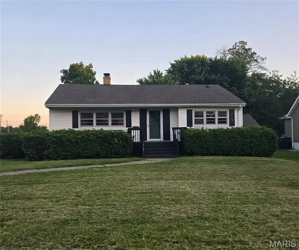 5912 N Belt W, Belleville, IL 62223