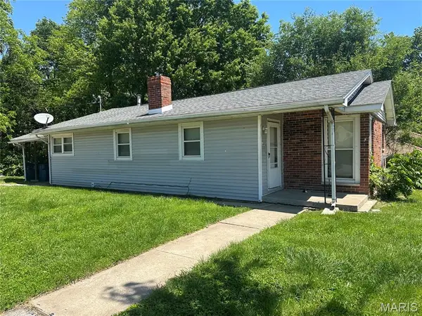 2200 Judson Avenue, Alton, IL 62002