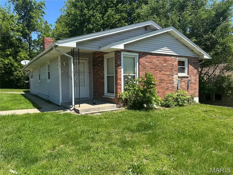 2200 Judson Avenue, Alton, IL 62002 - #2