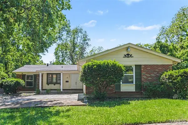 11433 Tobaggon Trail, Florissant, MO 63033