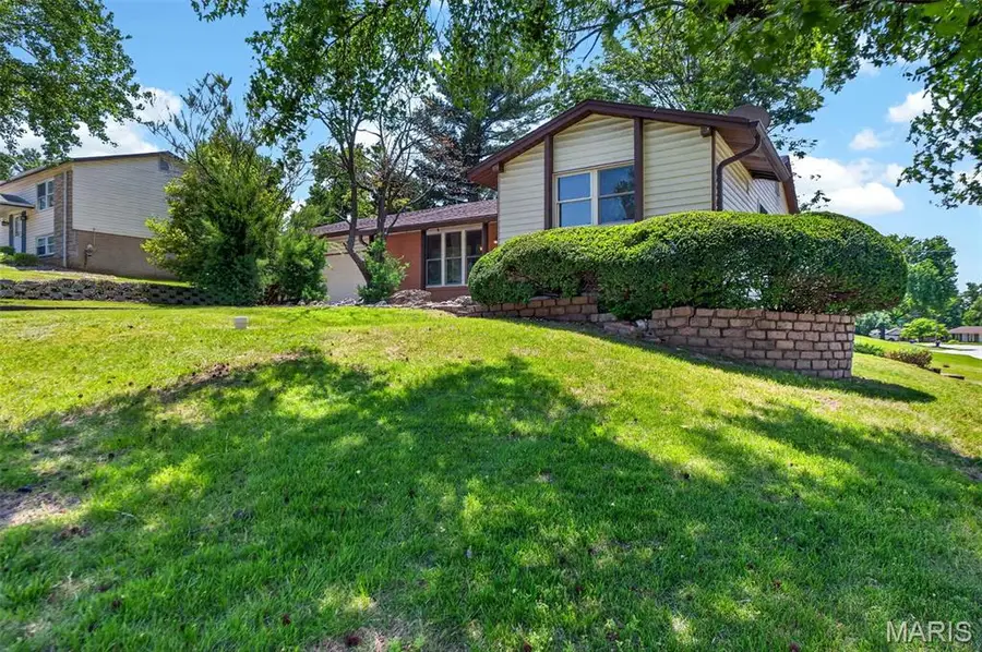 3297 Gwengreen Drive, Bridgeton, MO 63044 - #3