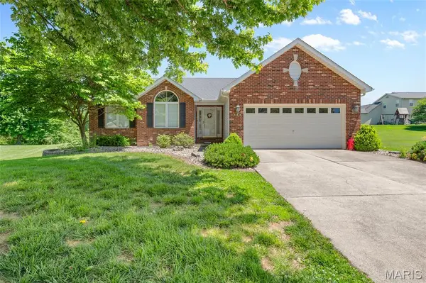 1566 Maplewood Court, Edwardsville, IL 62025