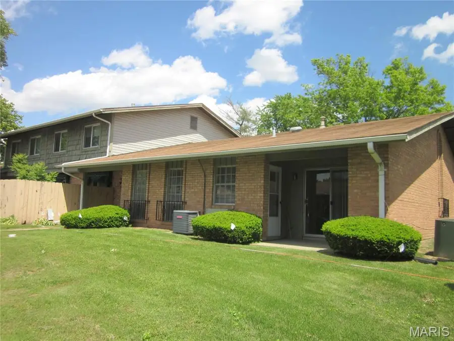 7287 N Hanley Road #B, Hazelwood, MO 63042 - #3