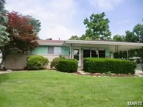 1345 Patterson Road, Florissant, MO 63031