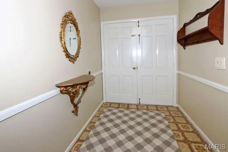 111 Green Acres Road, Bellefontaine Neighbors, MO 63137 - #2