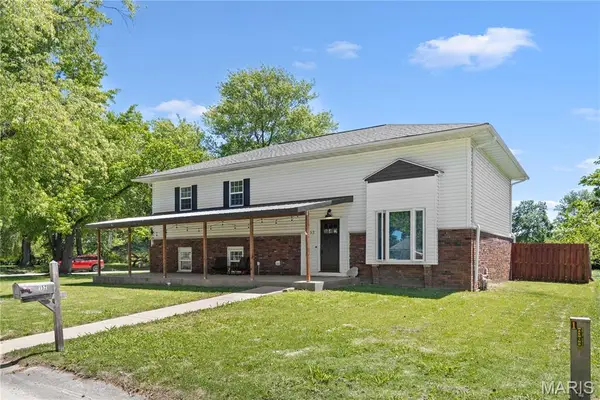 152 Arlington Drive, Granite City, IL 62040