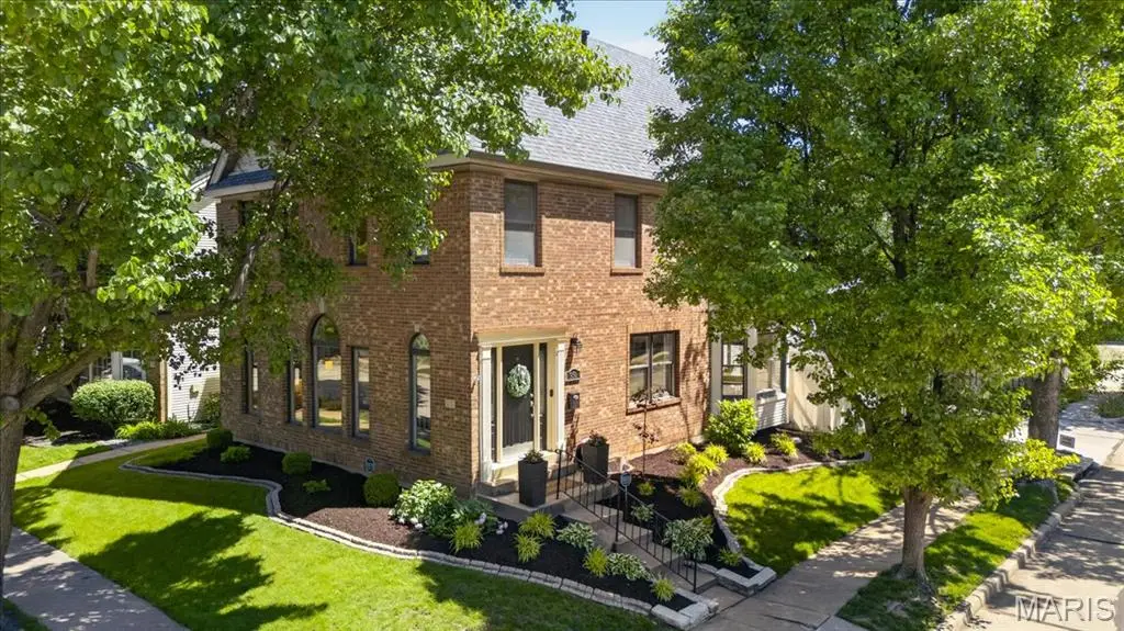 950 Barnard College Lane, Saint Louis, MO 63130 - #1