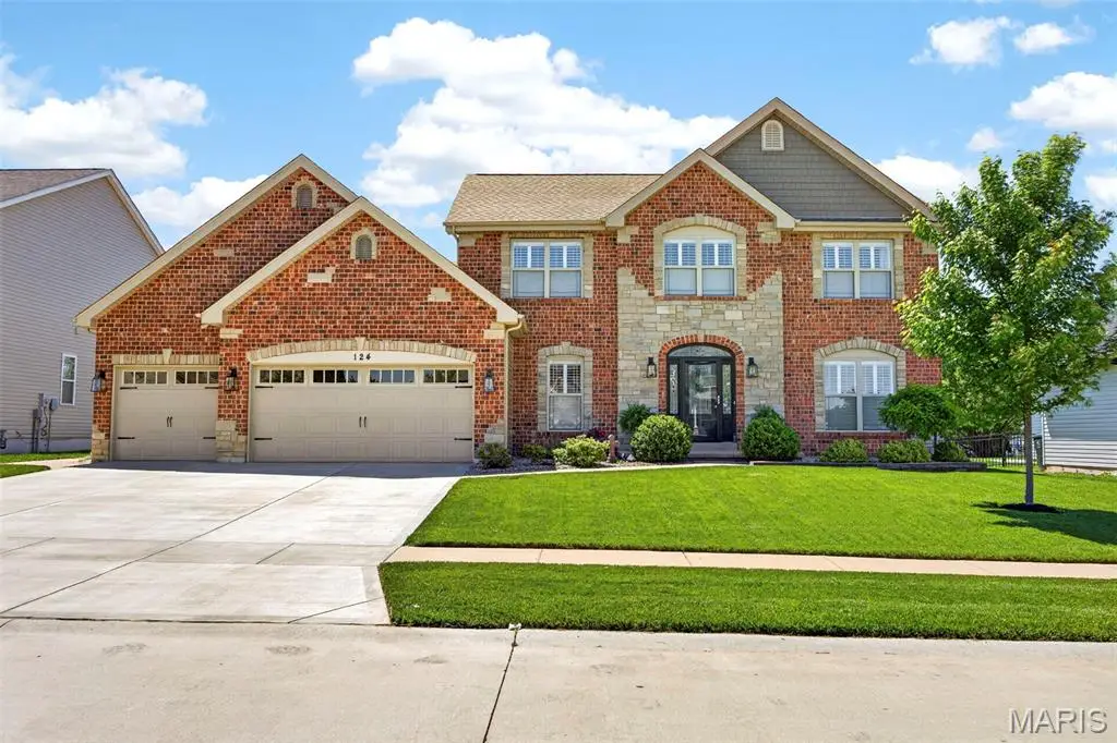 124 Central Park Avenue, Wentzville, MO 63385 - #1