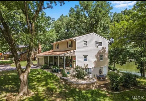 12 Del Mar Court, Taylorville, IL 62568