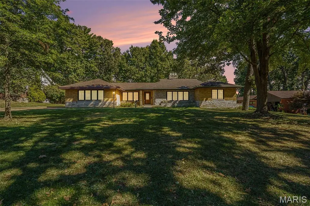 7369 Whitehaven Drive, Saint Louis, MO 63123 - #1