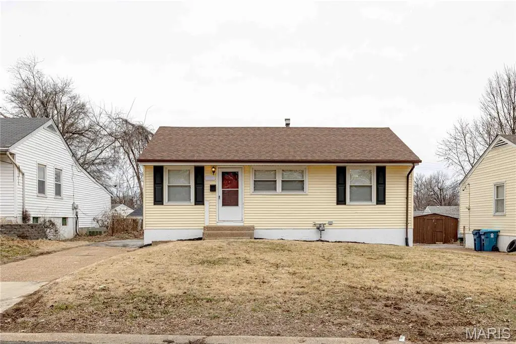 337 Lancashire Road, Saint Louis, MO 63137 - #1