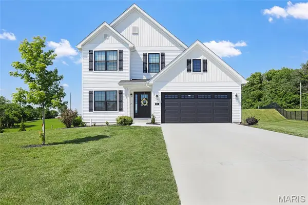 211 Grand Vista Court, Edwardsville, IL 62025