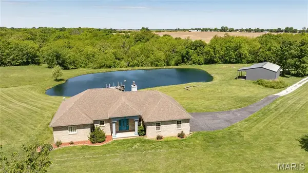 21465 Beaty Mound Road, Jerseyville, IL 62052