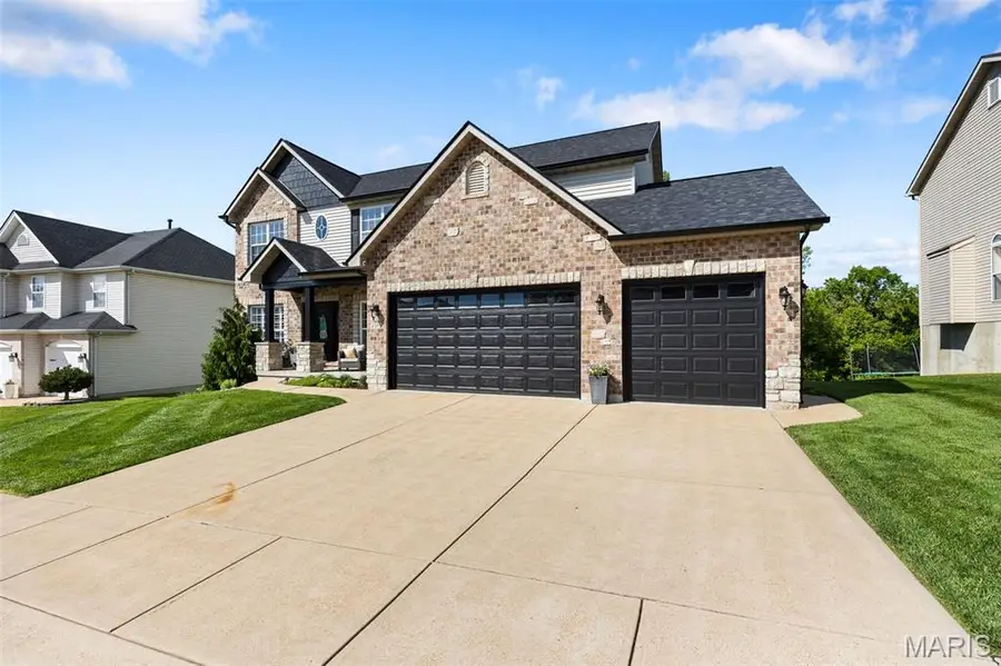 4355 Ventura Place Drive, Saint Louis, MO 63128 - #3