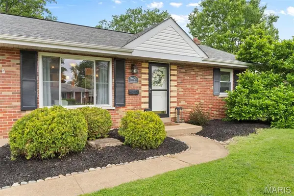 9401 Sophine Lane, St Louis, MO 63123
