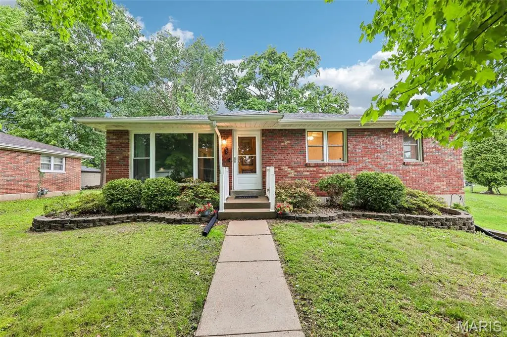 39 Mark Drive, Fairview Heights, IL 62208 - #1