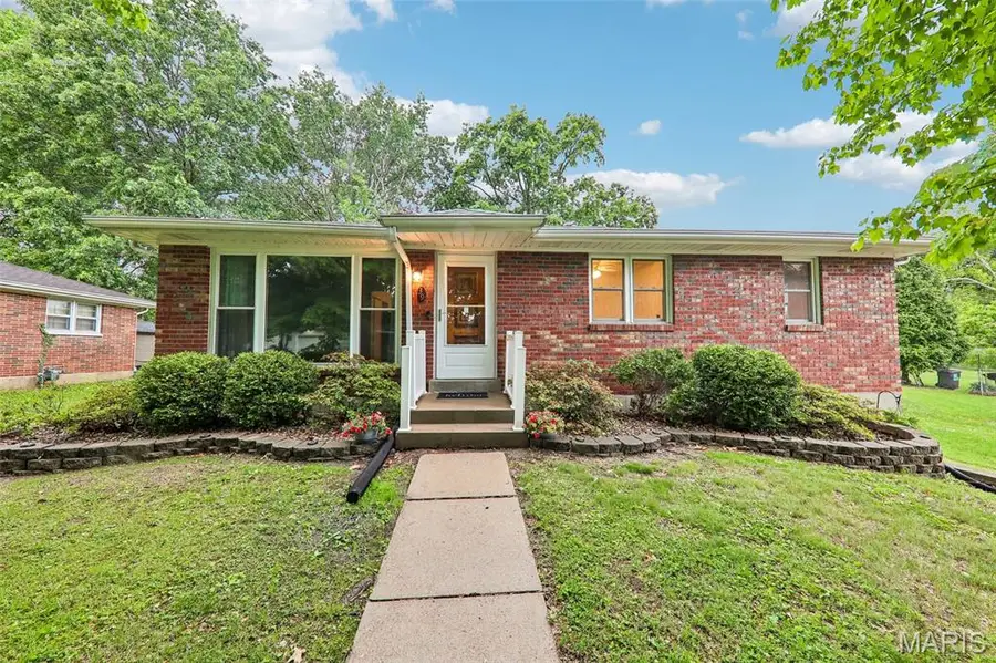 39 Mark Drive, Fairview Heights, IL 62208 - #3