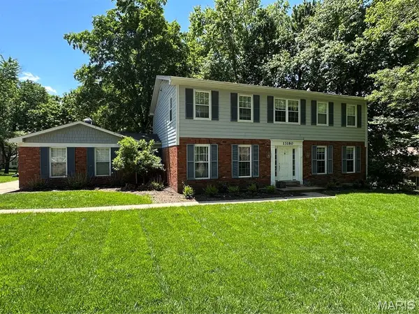 13180 Huntercreek Ridge Road, St Louis, MO 63131