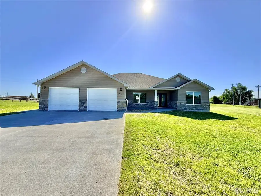 237 Sycamore Road, Perryville, MO 63775 - #3