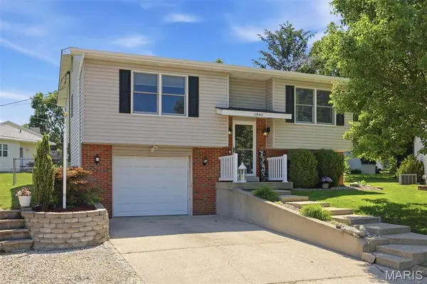 2840 Orchid Court, Highland, IL 62249
