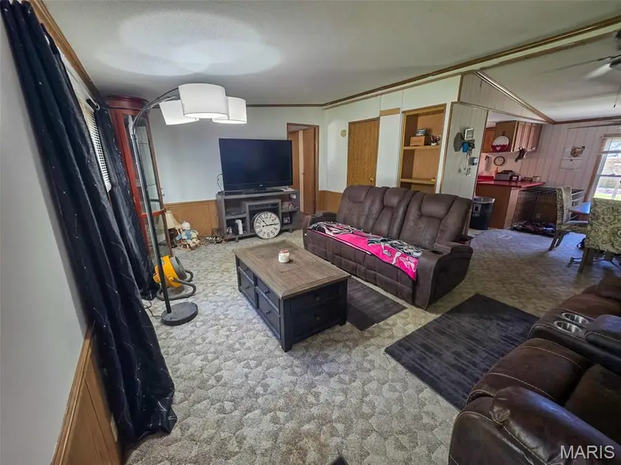 716 Myrtle Street, Staunton, IL 62088 - #3