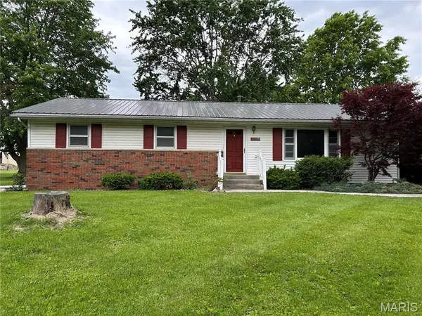 316 Loomis Lane, Carlinville, IL 62626