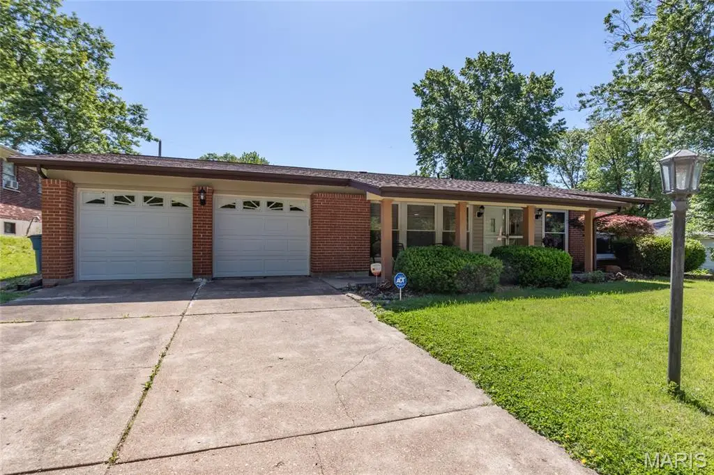1204 Hobson Drive, Ferguson, MO 63135 - #1