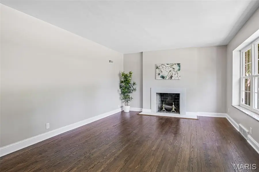 7356 Dorset Avenue, Saint Louis, MO 63130 - #3