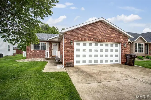 518 Deer Run, Moro, IL 62067