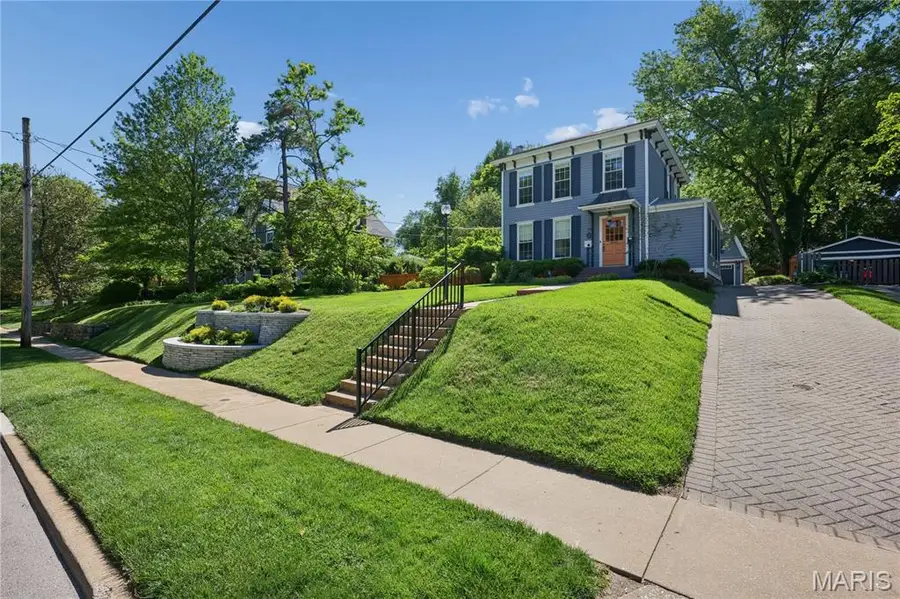 119 S Gore Avenue, Saint Louis, MO 63119 - #2
