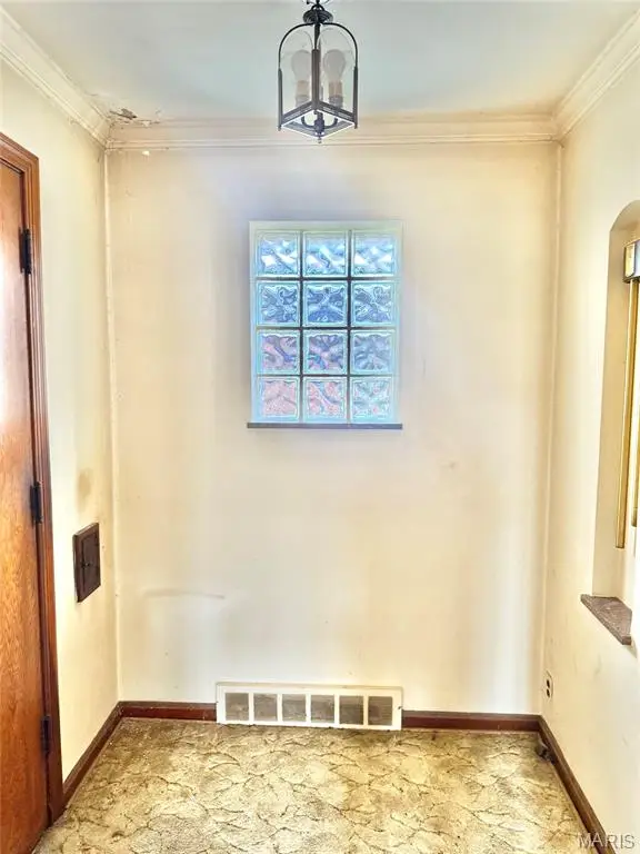1615 Veronica Avenue, Saint Louis, MO 63147 - #2