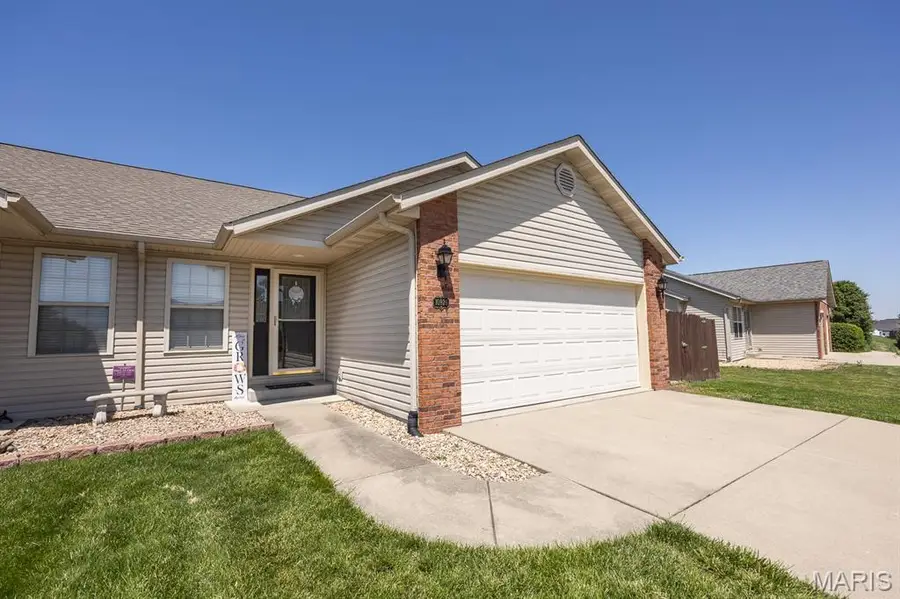 10926 Kentfield Drive, Lebanon, IL 62254 - #2