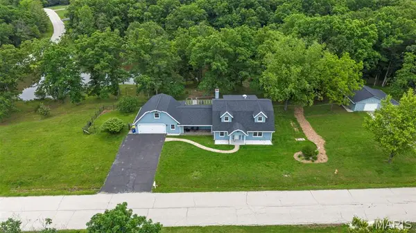 10 Briarwood Court, Warrenton, MO 63383