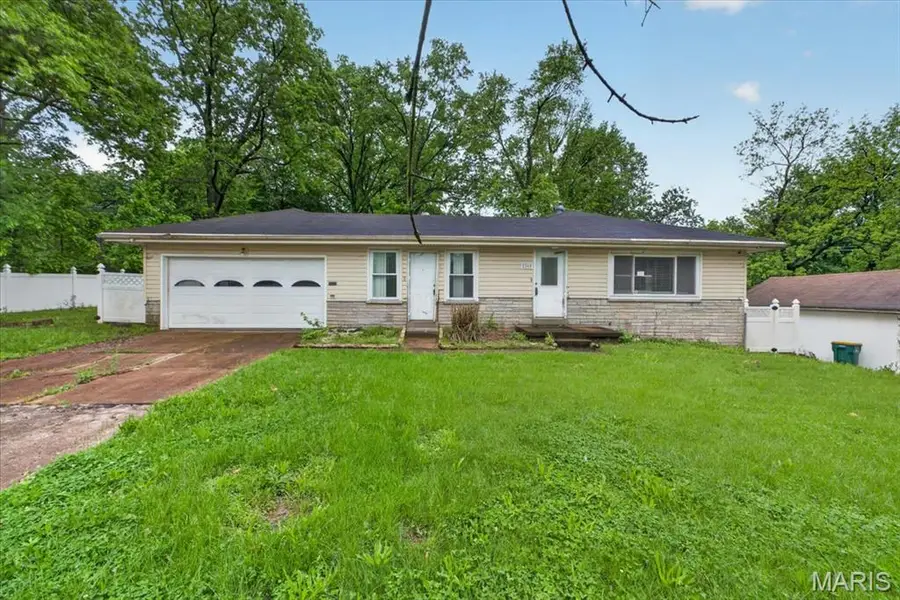 2360 Chambers Road, Moline Acres, MO 63136 - #2