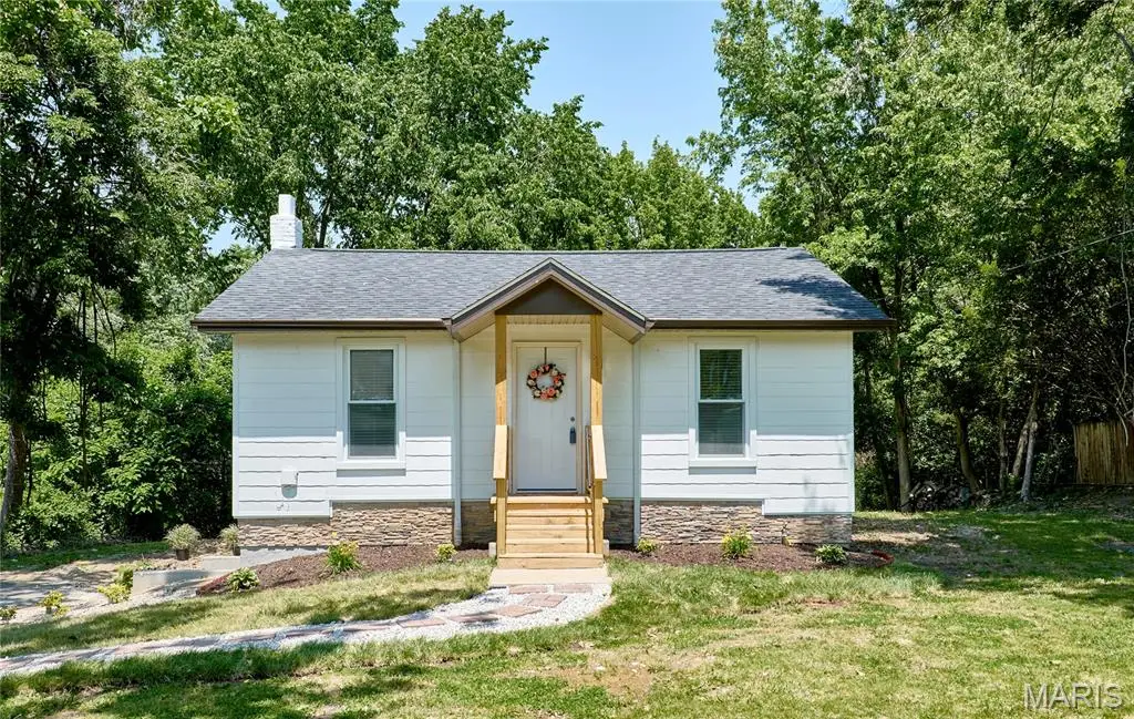 10635 Ridge Avenue, Saint Louis, MO 63114 - #1