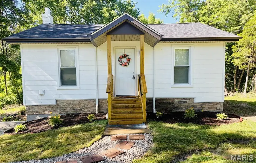 10635 Ridge Avenue, Saint Louis, MO 63114 - #2