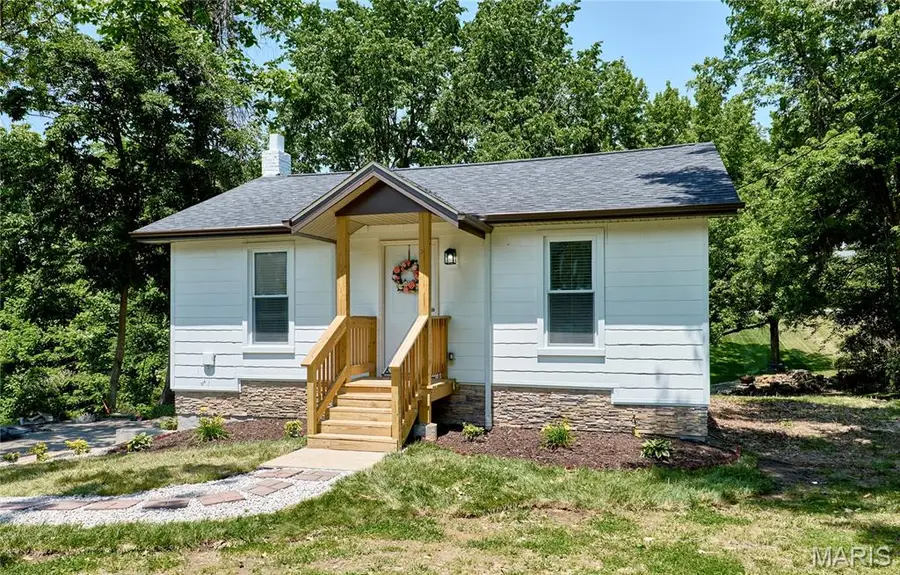 10635 Ridge Avenue, Saint Louis, MO 63114 - #3