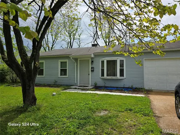 909 Saint Matthew Drive, Cahokia, IL 62206