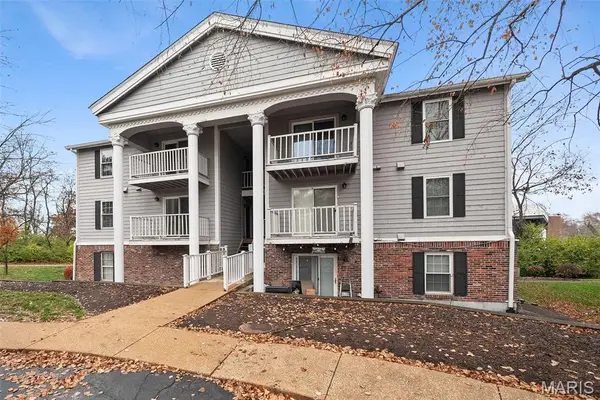 12800 Portulaca Drive #F, St Louis, MO 63146