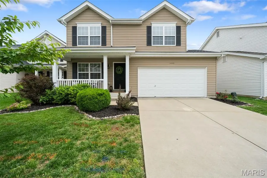 1113 Centre Lake Drive, Saint Peters, MO 63376 - #2