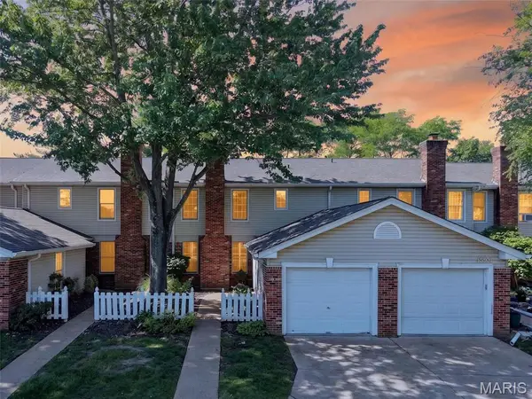 13304 Streamwood Drive, St Louis, MO 63141